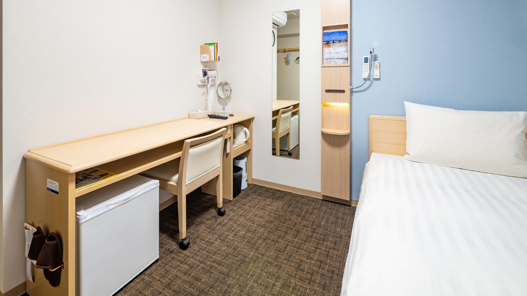 Toyoko Inn Tokyo Minami-Machida Rum bild